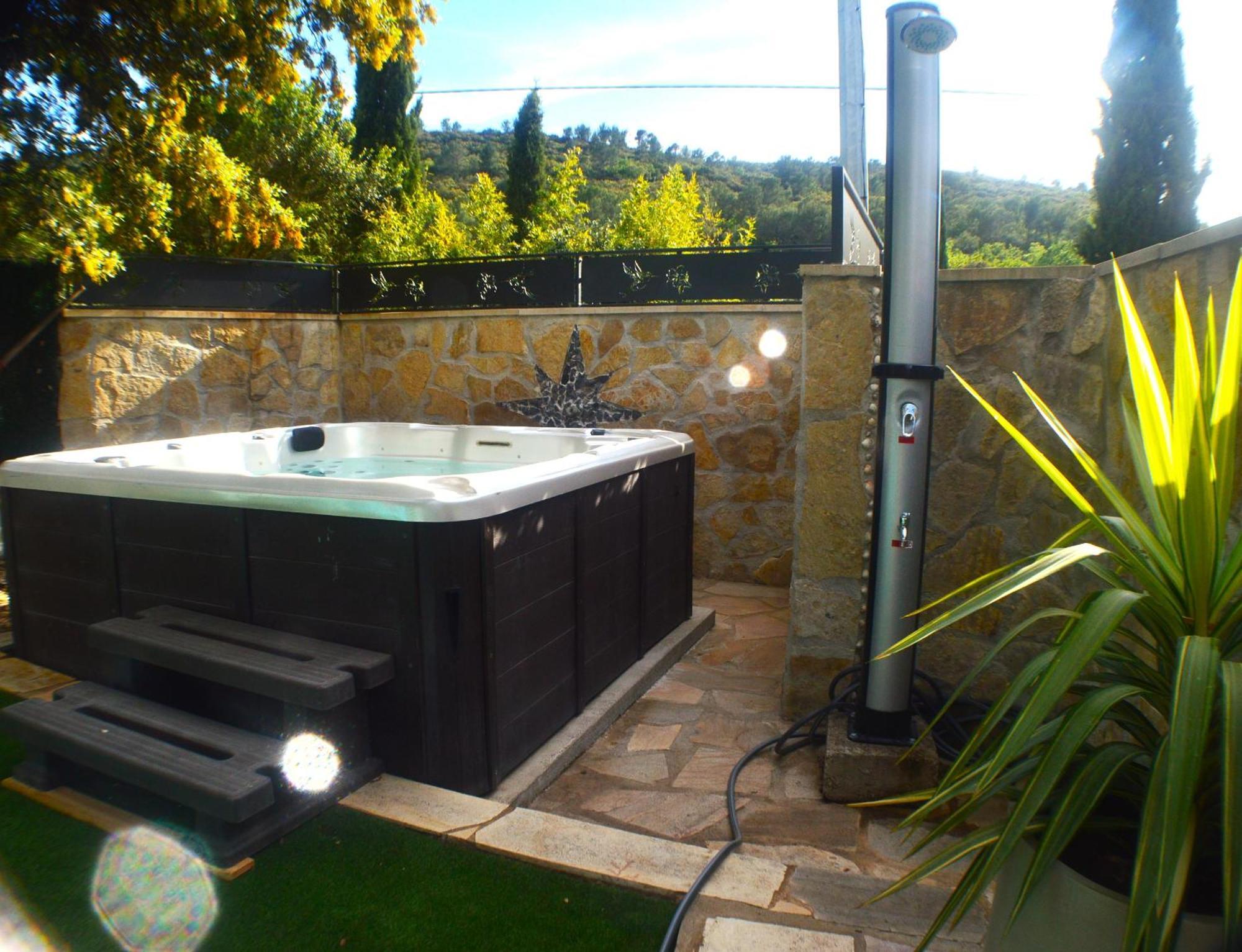 La Rose Des Vents & Spa - Gite La Parenthese Neoules Luaran gambar